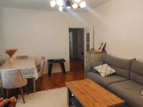 2 otaqlı köhnə tikili - Nəsimi r. - 65 m²
