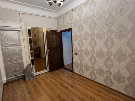 2 otaqlı köhnə tikili - Bayıl q. - 50 m²
