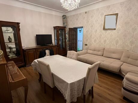 Elan №6107995 - Bakı, Bayıl q., 2 otaqlı, 50 m², 4/5 mərtəbə