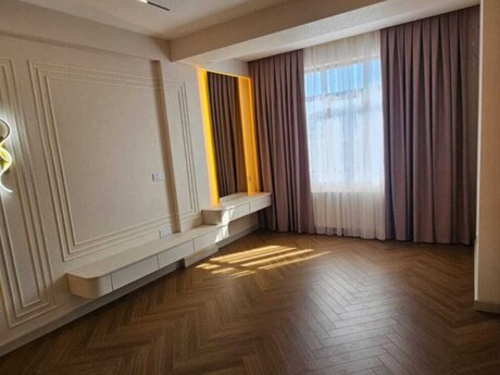 3 otaqlı yeni tikili - İnşaatçılar m. - 120 m²