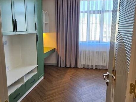 3 otaqlı yeni tikili - İnşaatçılar m. - 120 m²