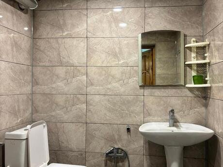 2 otaqlı köhnə tikili - İnşaatçılar m. - 45 m²