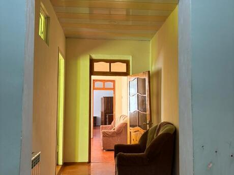 2 otaqlı köhnə tikili - İnşaatçılar m. - 45 m²