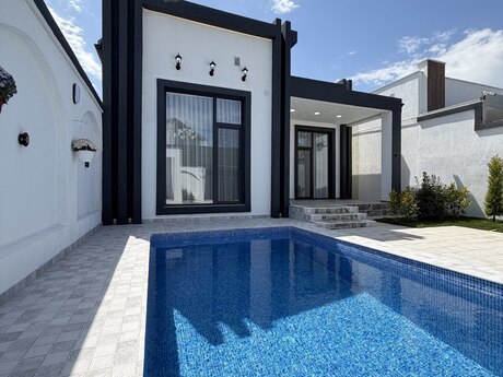 4 otaqlı həyət evi/bağ evi - Şüvəlan q. - 130 m²