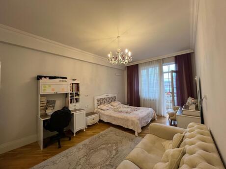 3 otaqlı yeni tikili - Elmlər Akademiyası m. - 160 m²