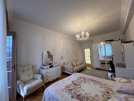 3 otaqlı yeni tikili - Elmlər Akademiyası m. - 160 m²