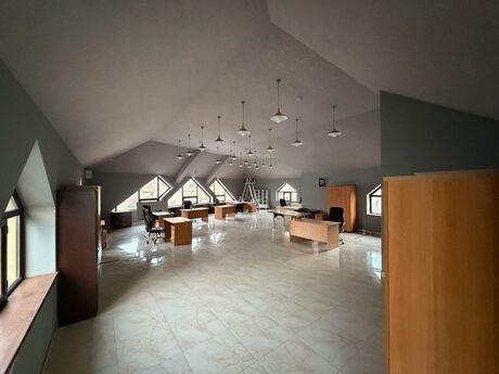 Obyekt - İnşaatçılar m. - 600 m²