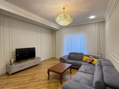 3 otaqlı yeni tikili - Ağ şəhər q. - 130 m²
