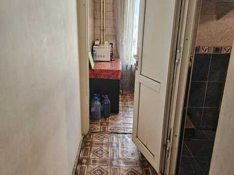 2 otaqlı köhnə tikili - Binəqədi r. - 42 m²