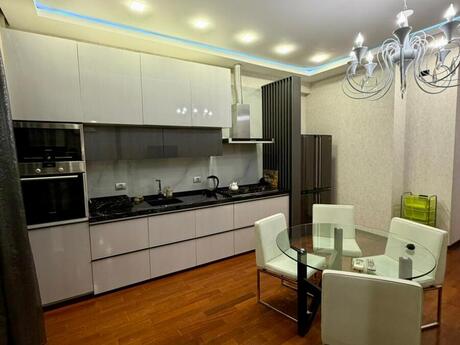 3 otaqlı yeni tikili - Nəsimi r. - 110 m²