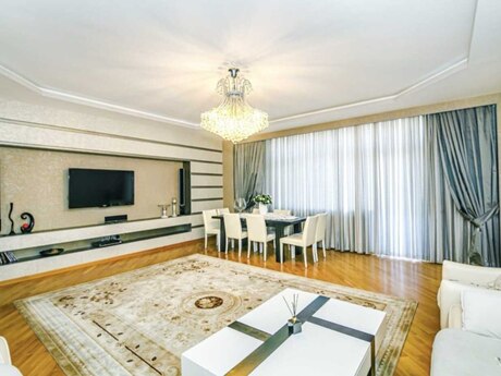 3 otaqlı yeni tikili - 28 May m. - 220 m²