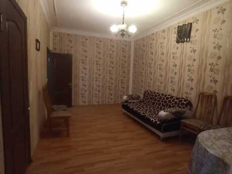 2 otaqlı köhnə tikili - 7-ci mikrorayon q. - 47 m²