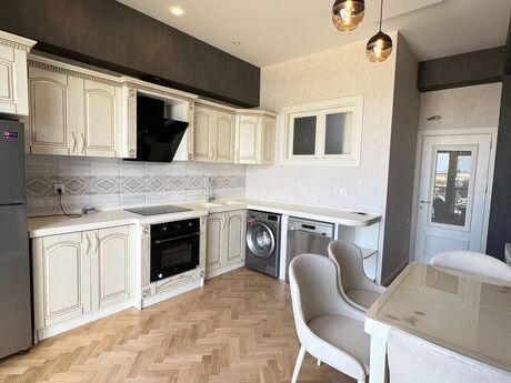 2 otaqlı yeni tikili - Ağ şəhər q. - 97 m²