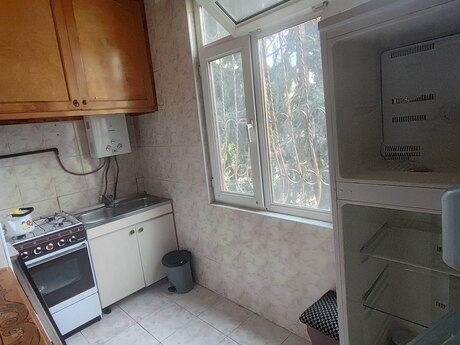 2 otaqlı köhnə tikili - Memar Əcəmi m. - 55 m²