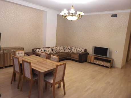 3 otaqlı yeni tikili - 28 May m. - 185 m²