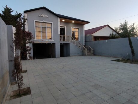 4 otaqlı həyət evi/bağ evi - Hövsan q. - 158 m²