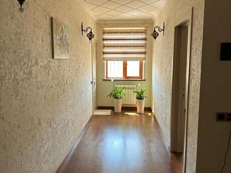 5 otaqlı həyət evi/bağ evi - Saray q. - 270 m²