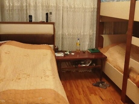 3 otaqlı köhnə tikili - Xalqlar Dostluğu m. - 60 m²