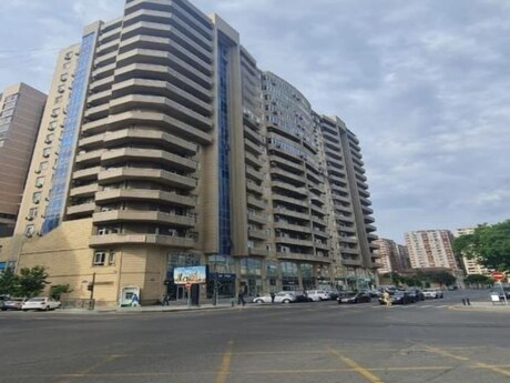 3 otaqlı yeni tikili - 28 May m. - 135 m²