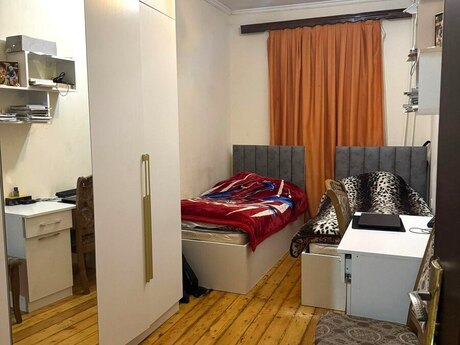 2 otaqlı köhnə tikili - Memar Əcəmi m. - 55 m²