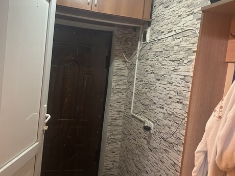 2 otaqlı köhnə tikili - İnşaatçılar m. - 40 m²