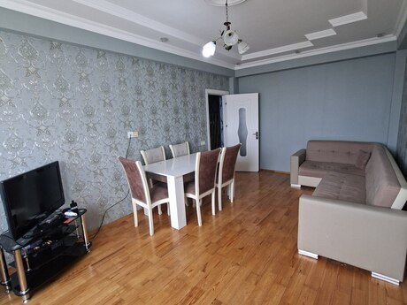 2 otaqlı yeni tikili - İnşaatçılar m. - 80 m²