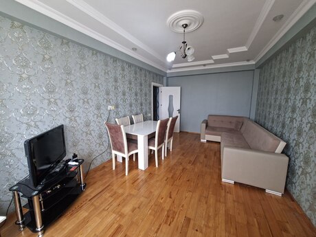2 otaqlı yeni tikili - İnşaatçılar m. - 80 m²