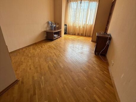 2 otaqlı köhnə tikili - Əhmədli q. - 60 m²
