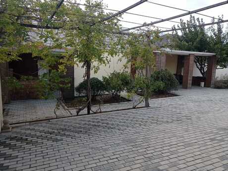 3 otaqlı həyət evi/bağ evi - Şüvəlan q. - 90 m²