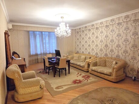 3 otaqlı yeni tikili - Badamdar q. - 140 m²