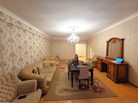 3 otaqlı yeni tikili - Badamdar q. - 140 m²
