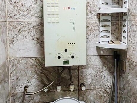 2 otaqlı həyət evi/bağ evi - İnşaatçılar m. - 35 m²