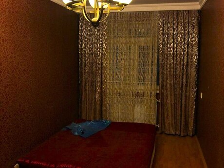 2 otaqlı köhnə tikili - 8-ci kilometr q. - 50 m²
