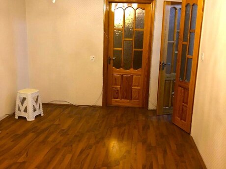 2 otaqlı köhnə tikili - 8-ci kilometr q. - 50 m²