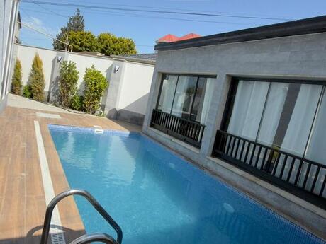 5 otaqlı həyət evi/bağ evi - Novxanı q. - 180 m²