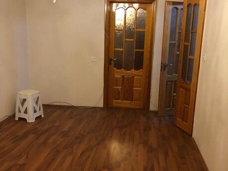 2 otaqlı köhnə tikili - 8-ci kilometr q. - 52 m²