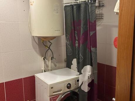 1 otaqlı yeni tikili - Bakıxanov q. - 40 m²