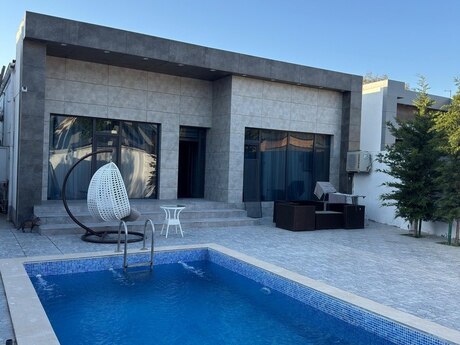 4 otaqlı həyət evi/bağ evi - Şüvəlan q. - 200 m²