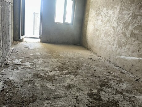 4 otaqlı yeni tikili - Bakıxanov q. - 190 m²