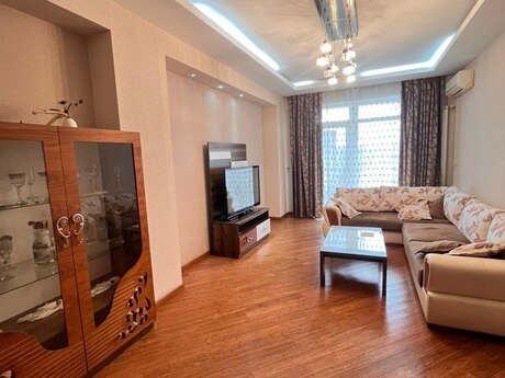 2 otaqlı yeni tikili - Nəriman Nərimanov m. - 90 m²