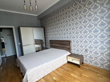 м. Кара Караев