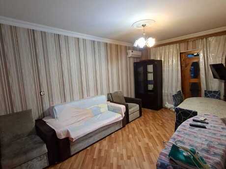 2 otaqlı köhnə tikili - Memar Əcəmi m. - 65 m²