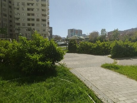 4 otaqlı yeni tikili - Elmlər Akademiyası m. - 143 m²