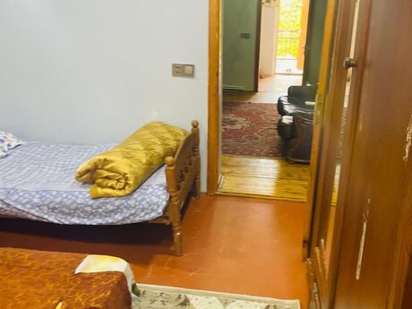 2 otaqlı köhnə tikili - 28 May m. - 45 m²
