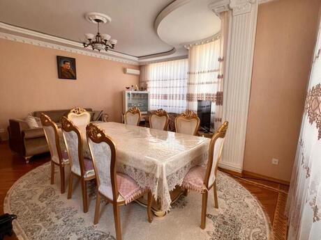 4 otaqlı yeni tikili - Elmlər Akademiyası m. - 185 m²