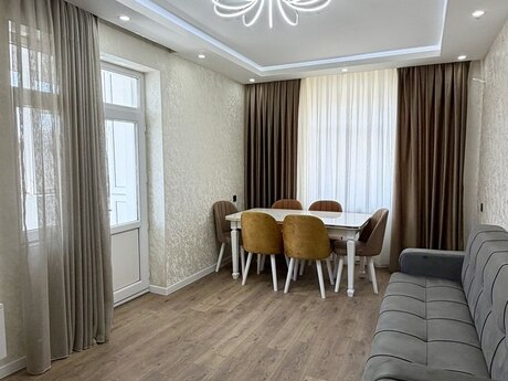 2 otaqlı köhnə tikili - Əhmədli m. - 65 m²