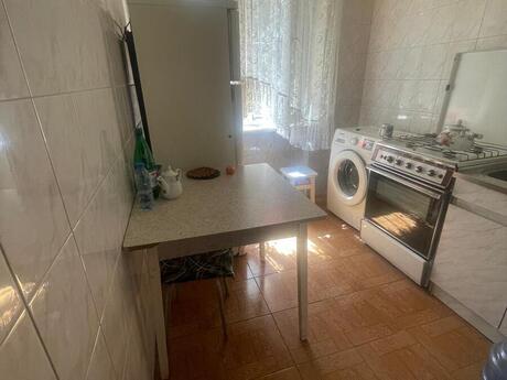 2 otaqlı köhnə tikili - Nizami m. - 50 m²