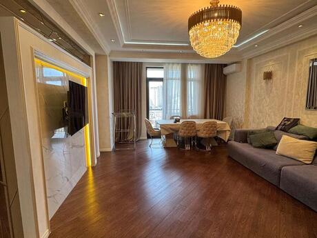 4 otaqlı yeni tikili - Nərimanov r. - 151 m²