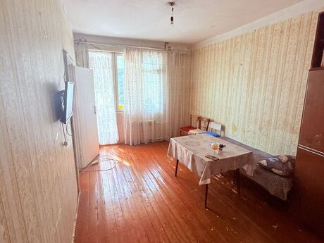 3 otaqlı köhnə tikili - Nəsimi m. - 72 m²