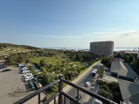 4 otaqlı yeni tikili - Xətai r. - 131 m²